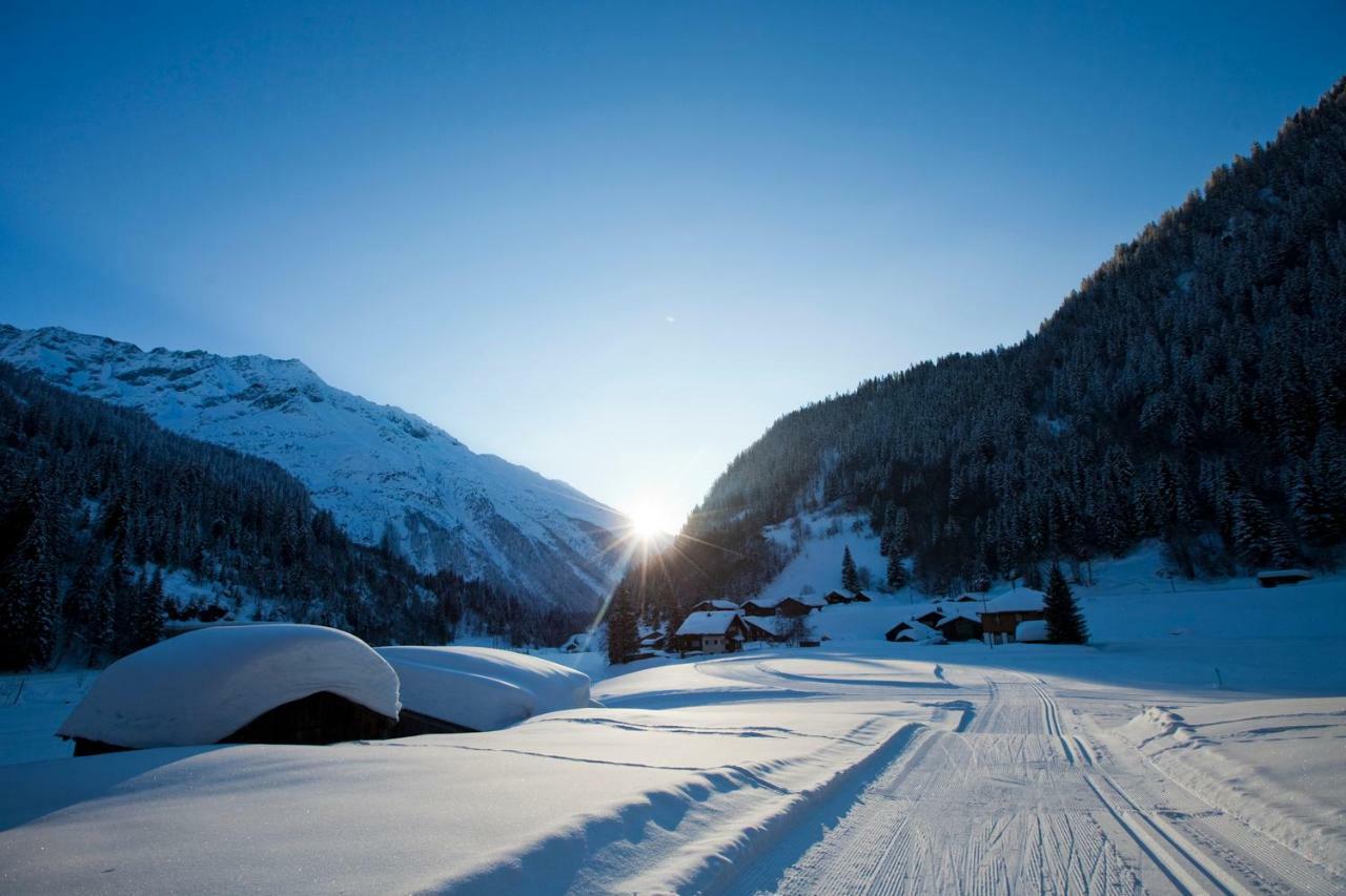 Gadmer Lodge - Dein Zuhause In Den Bergen Gadmen Екстериор снимка