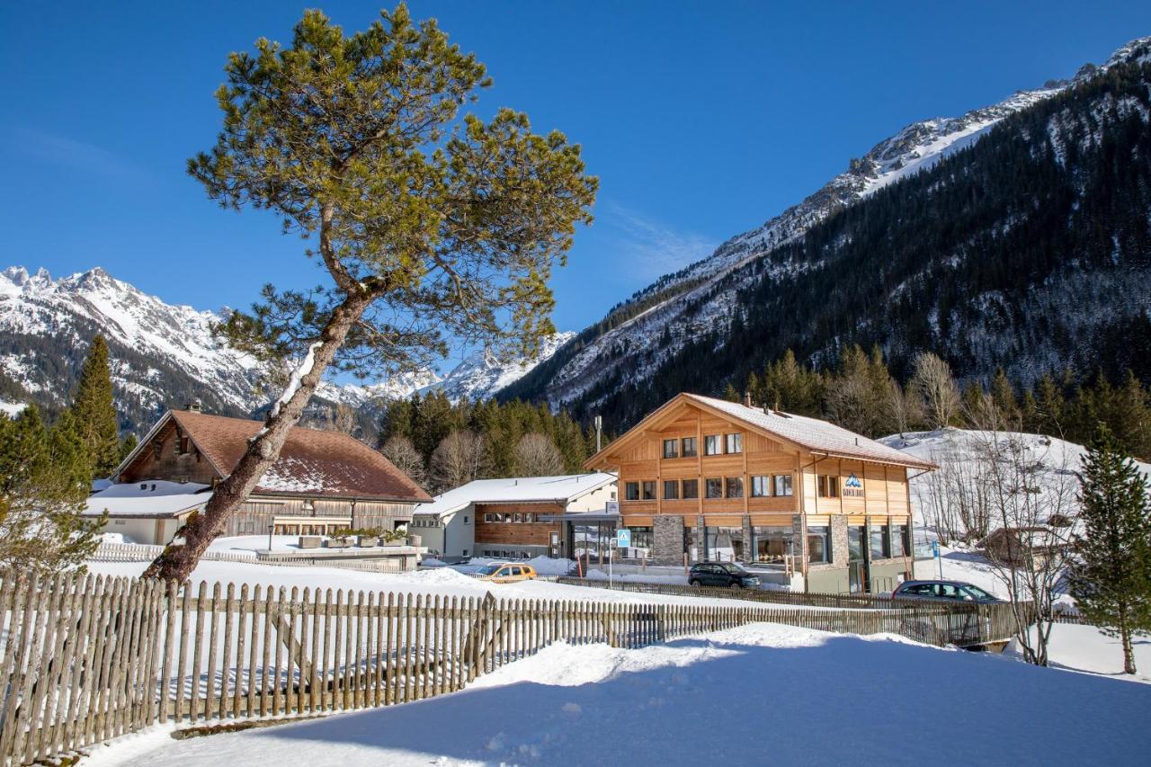 Gadmer Lodge - Dein Zuhause In Den Bergen Gadmen Екстериор снимка