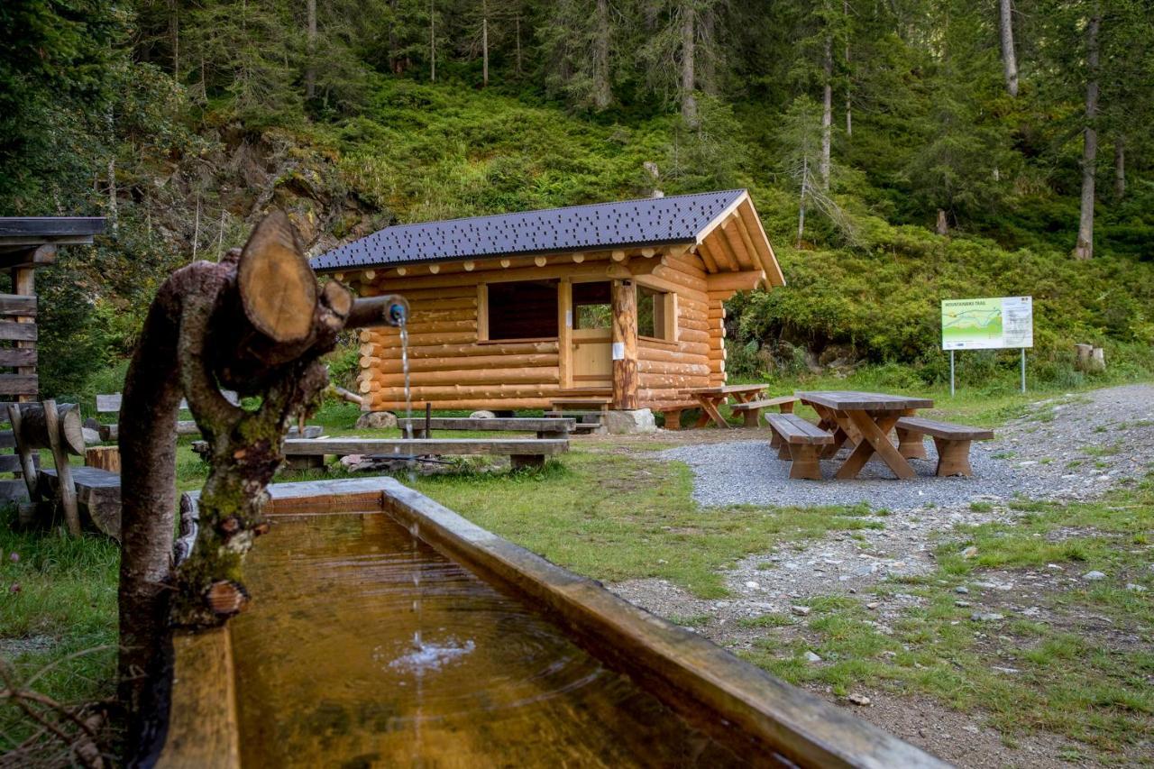 Gadmer Lodge - Dein Zuhause In Den Bergen Gadmen Екстериор снимка